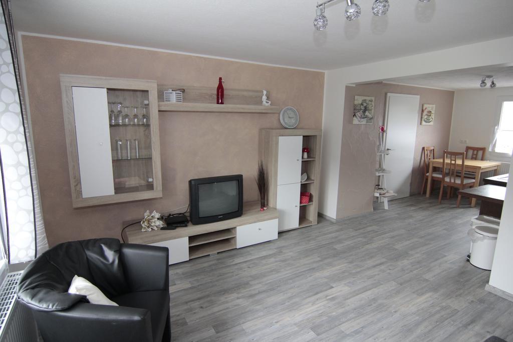 זימראת' Ferienwohnung Margot חדר תמונה
